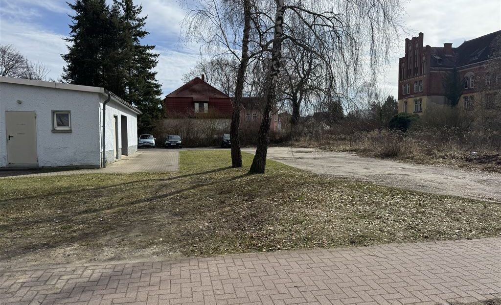 Freifläche Ecke Rudolf-Breitscheid-Straße